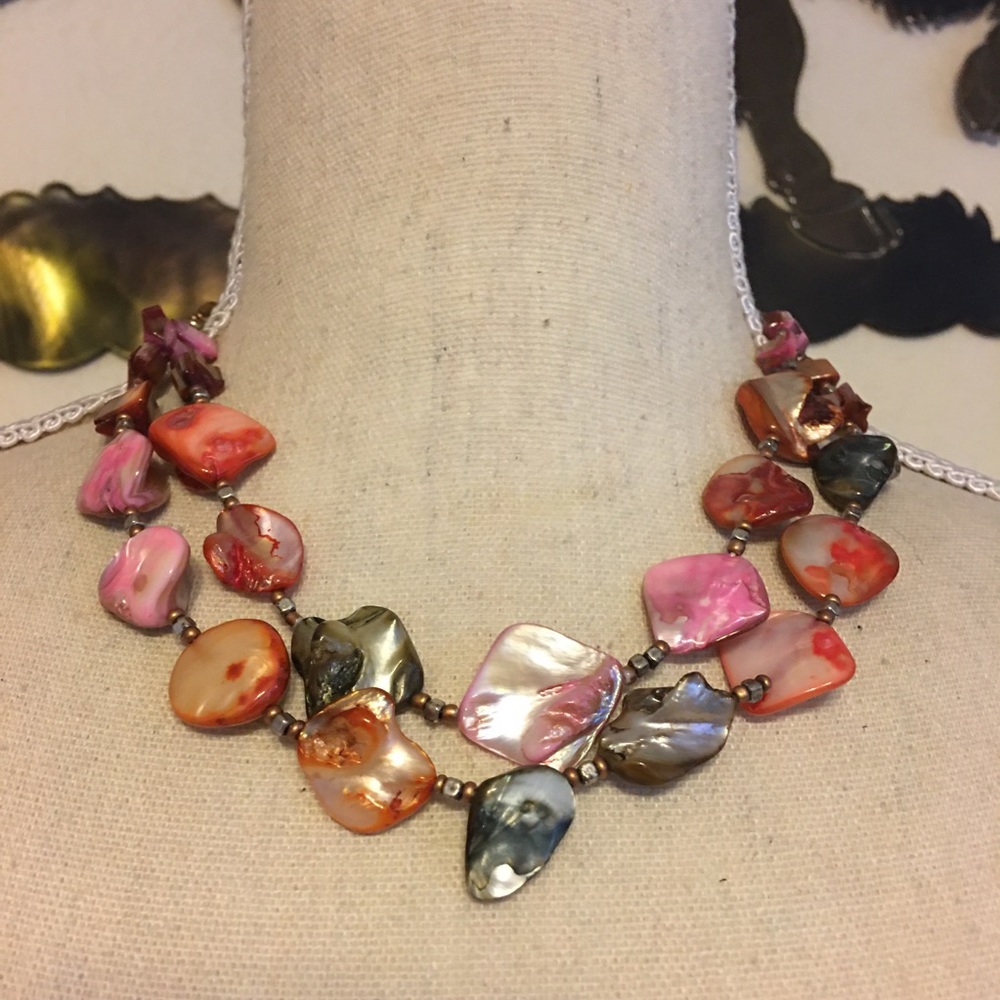 Vintage pink abalone shell bead necklace